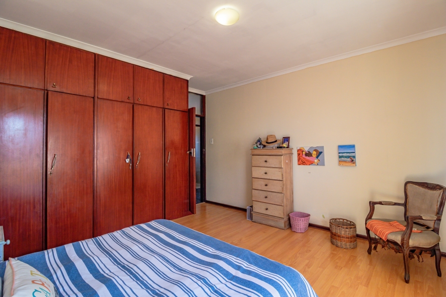2 Bedroom Property for Sale in Claremont Western Cape